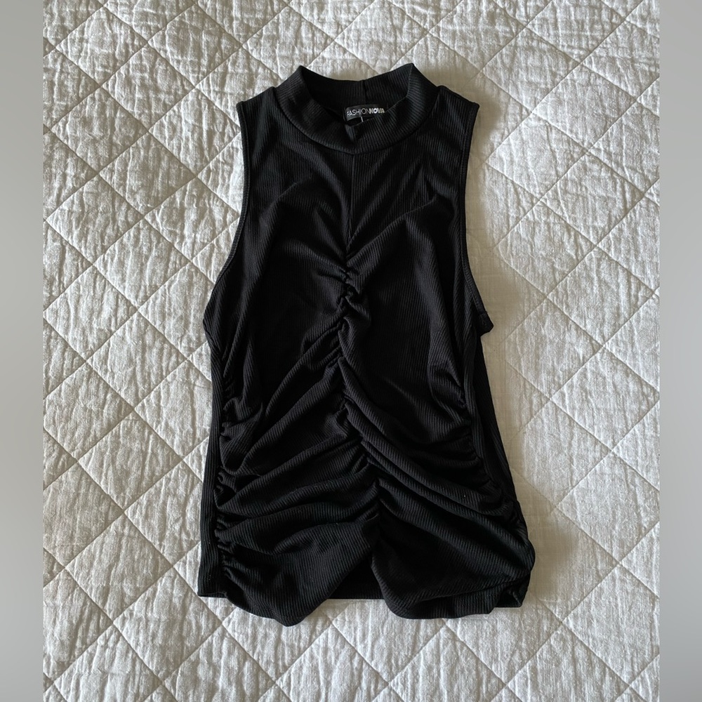 Fashion nova tank (s)
